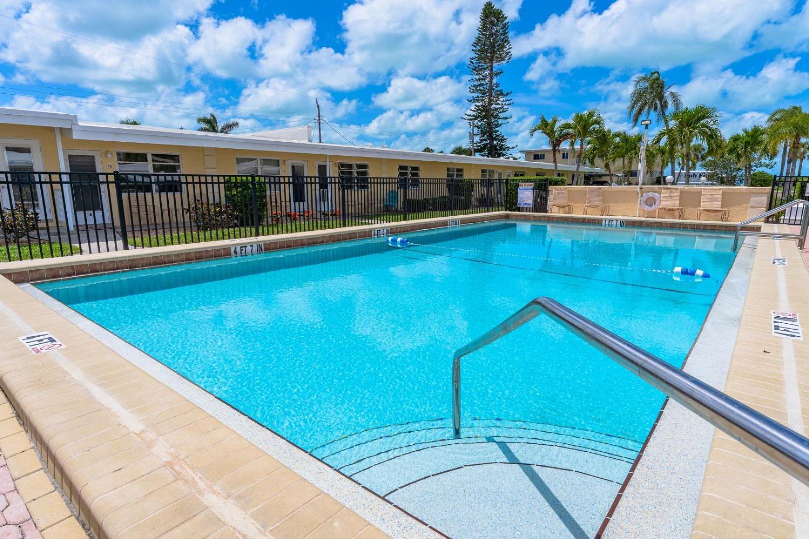 Casa Mar Apartment Sarasota Bagian luar foto