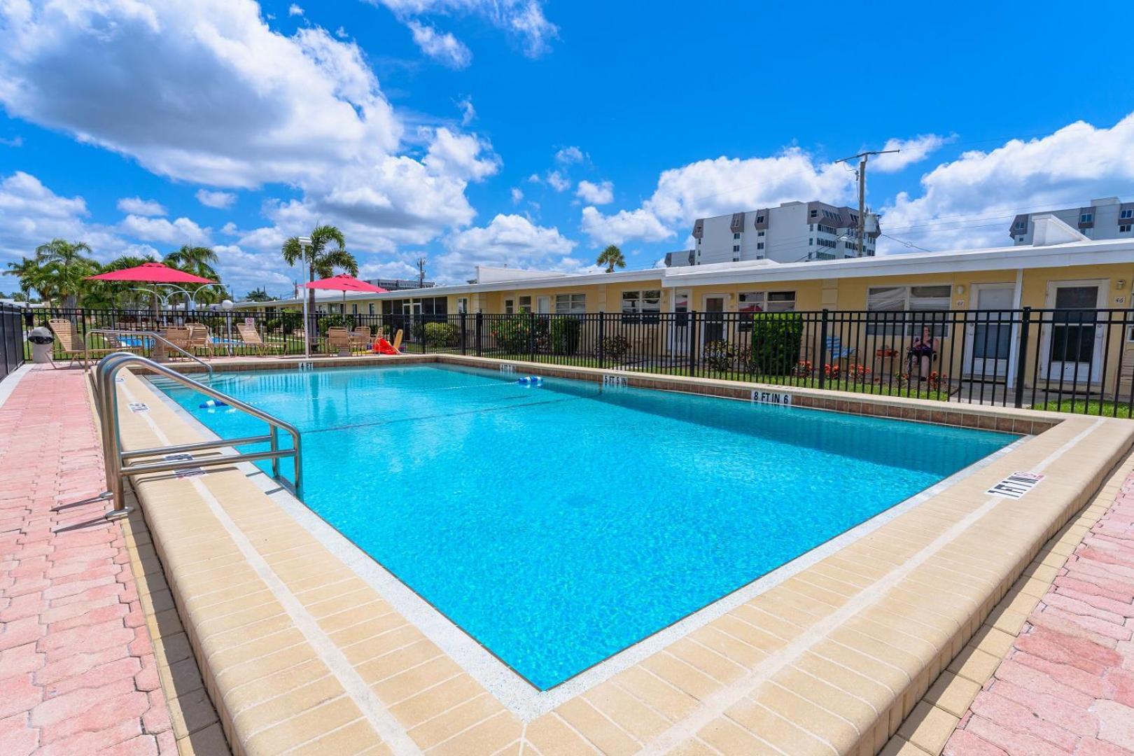 Casa Mar Apartment Sarasota Bagian luar foto