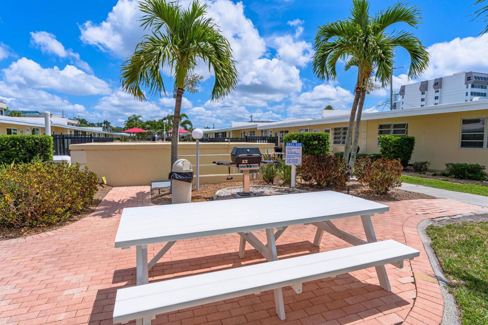 Casa Mar Apartment Sarasota Bagian luar foto